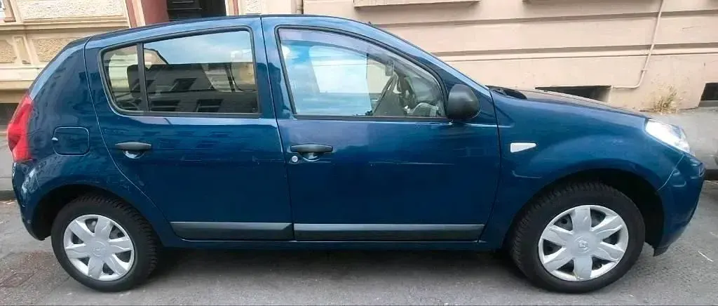 Gebraucht Dacia Sandero Ambiance 75 PS (55 kW) 2009 Blau Kleinwagen