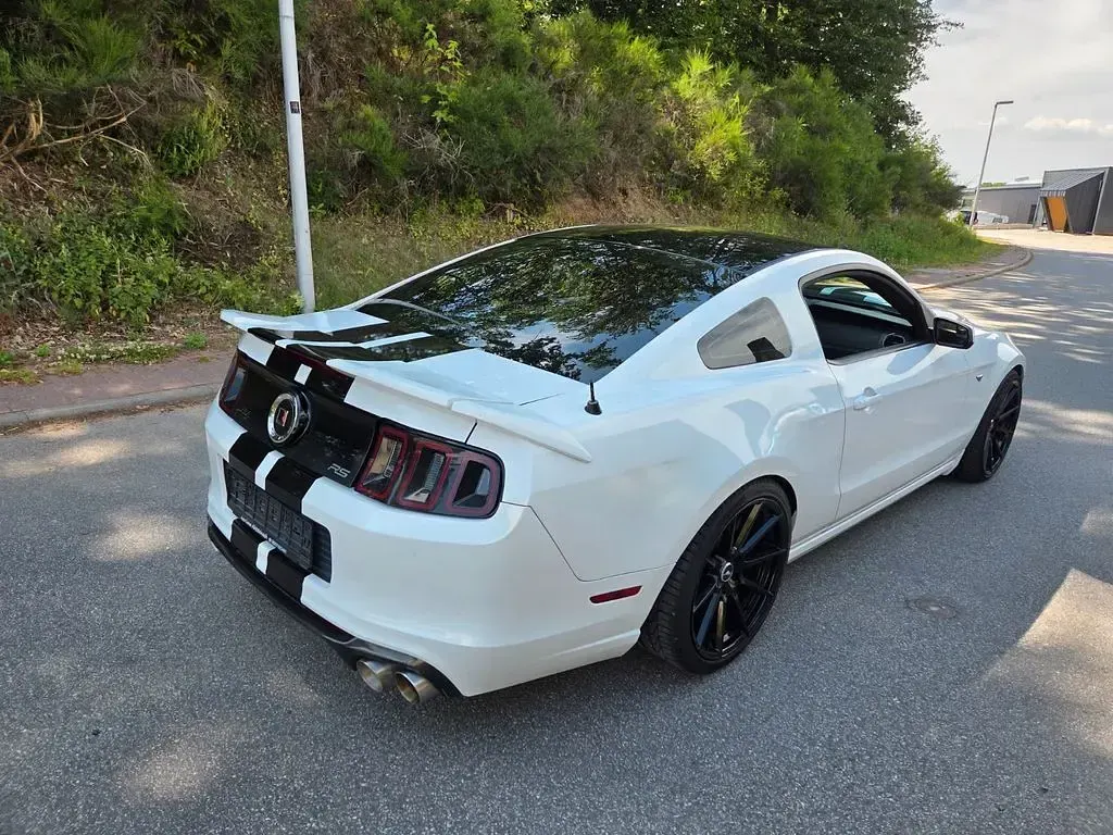 Gebraucht Ford Mustang GT 424 PS (311 kW) 2014 Weiß