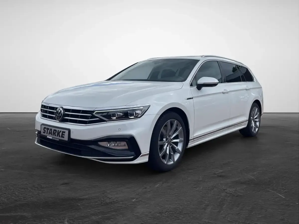 Gebraucht VW Passat R-line 200 PS (147 kW) 2022 Schwarz (grenadillschwarz metallic) Kombi