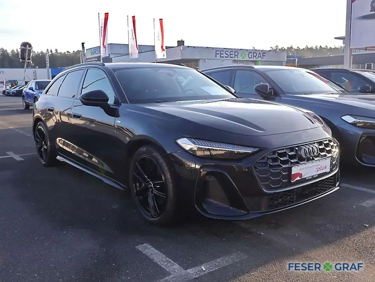 Gebraucht Audi A5 S-Line 150 PS (110 kW) 2025 Mythosschwarz metallic Kombi