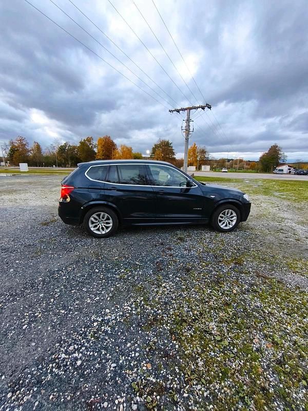 Gebraucht BMW X3 184 PS (135 kW) 2011 Blau SUV