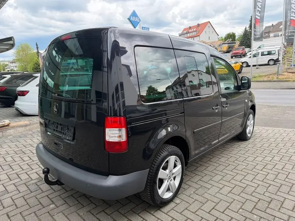 Gebraucht VW Caddy Life 105 PS (77 kW) 2004 Schwarz Van / Kleinbus