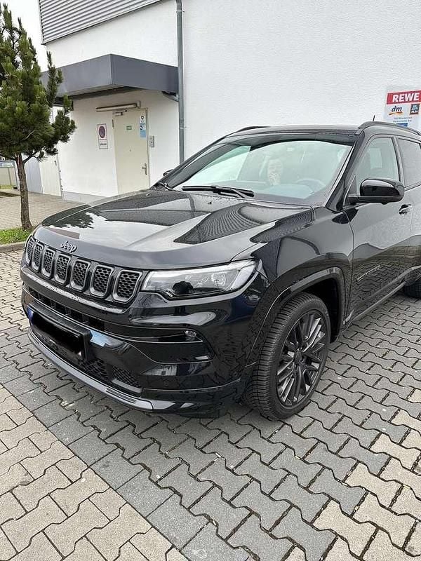 Gebraucht Jeep Compass 150 PS (110 kW) 2022 Schwarz SUV