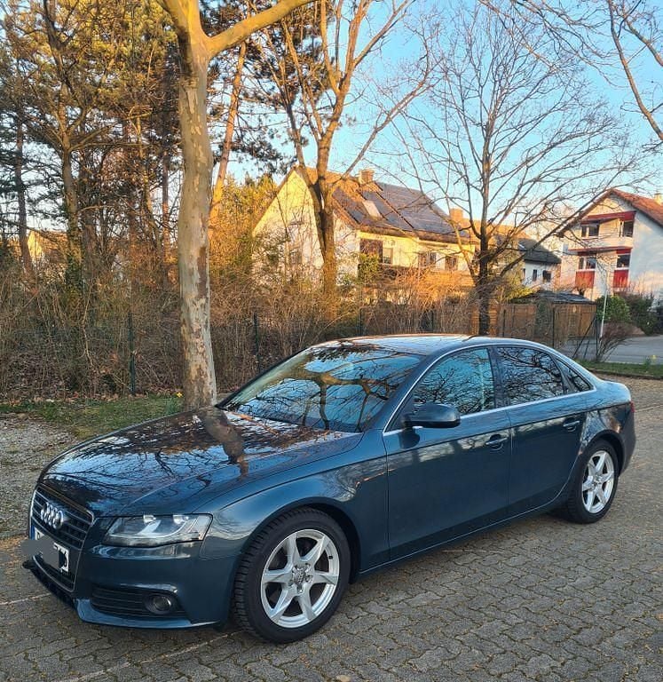 Gebraucht Audi A4 120 PS (88 kW) 2010 Grau Limousine