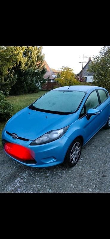 Gebraucht Ford Fiesta 60 PS (44 kW) 2012 Blau Kleinwagen