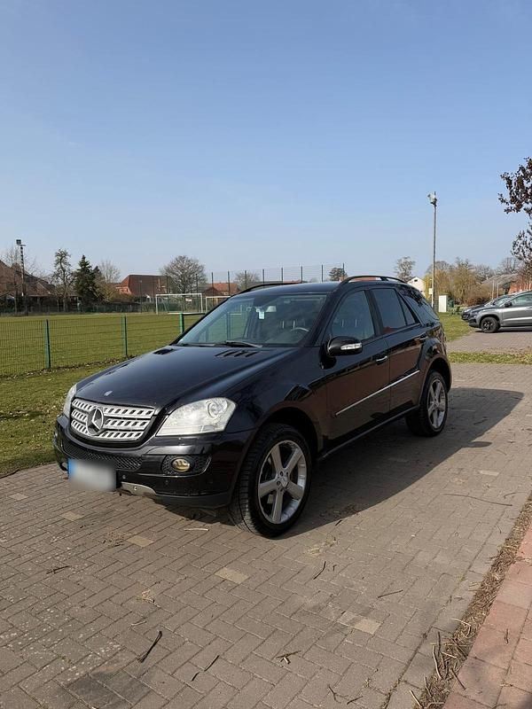 Gebraucht Mercedes ML320 225 PS (165 kW) 2007 Schwarz SUV
