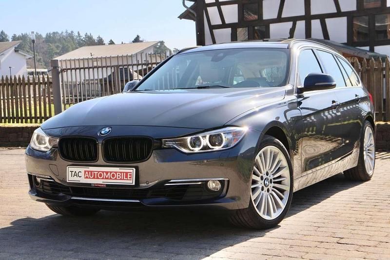 Gebraucht BMW 330 Comfort Edition 258 PS (189 kW) 2014 Grau Kombi
