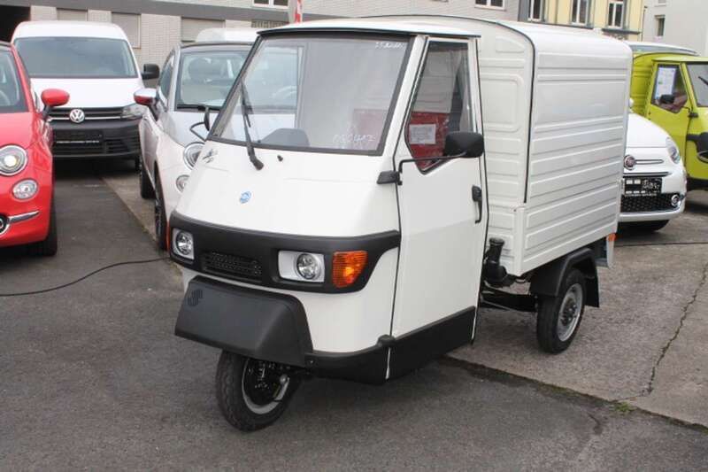 Weiss Neu 2025 Piaggio APE SUV | 8.290 € - Bild 1/4
