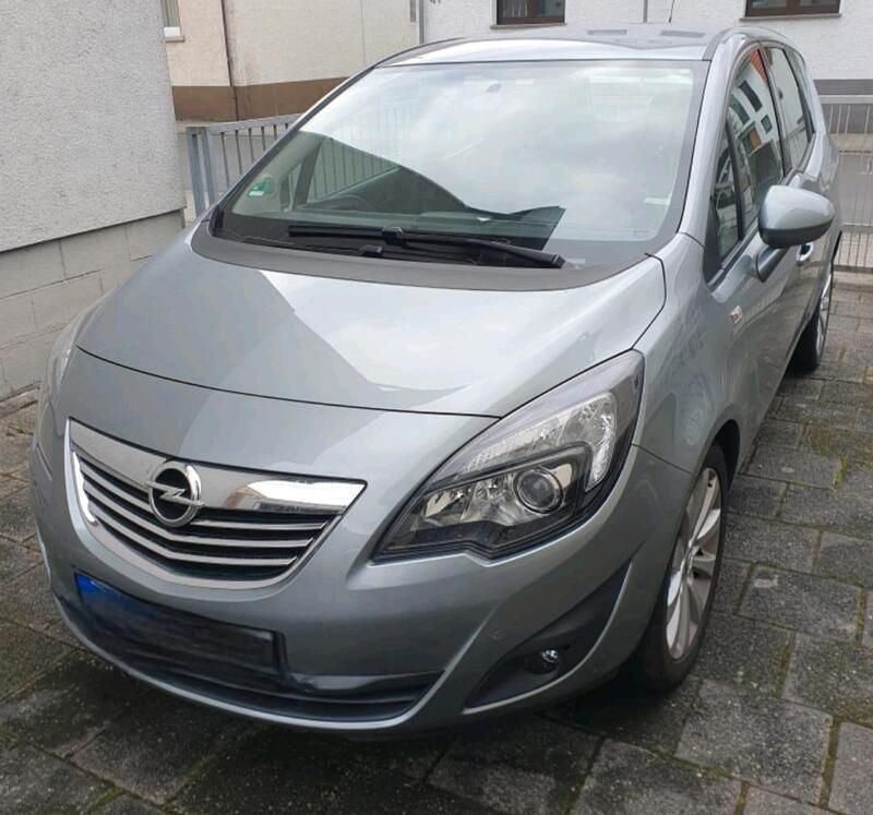 Silber Gebraucht 2011 Opel Meriva Innovation Van / Kleinbus | 6.550 € (Fairer Preis) - Bild 1/4
