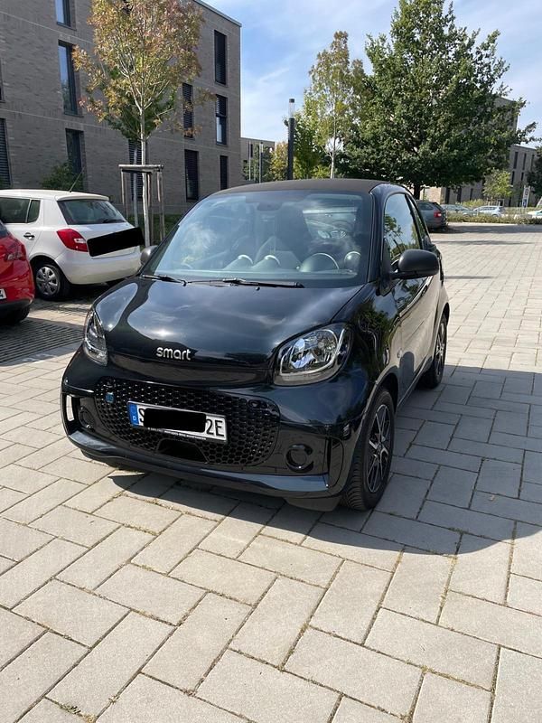 Schwarz Gebraucht 2020 Smart ForTwo Electric Drive Kleinwagen | 8.800 € (Fairer Preis) - Bild 1/4