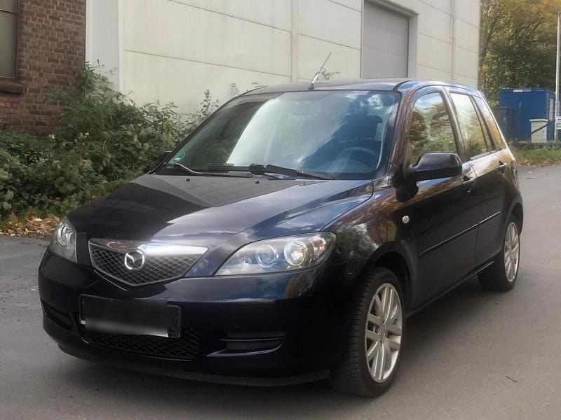 Violet Gebraucht 2006 Mazda 2 Kleinwagen | 3.150 € (Fairer Preis) - Bild 1/4