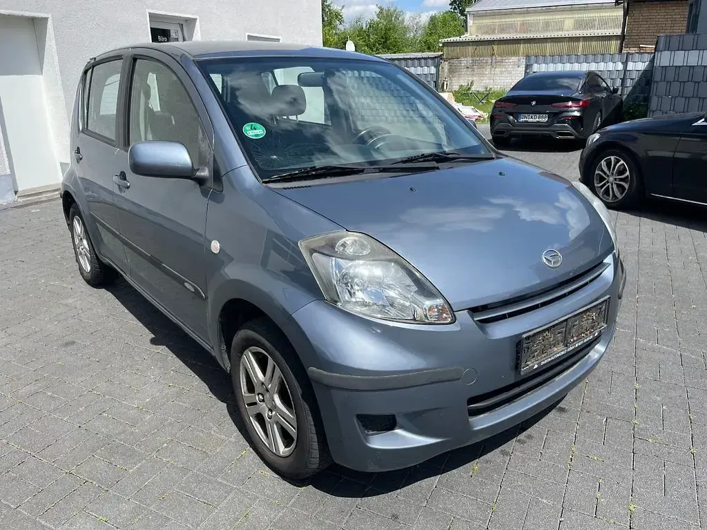 Gebraucht Daihatsu Sirion 91 PS (66 kW) 2007 Grau Kleinwagen