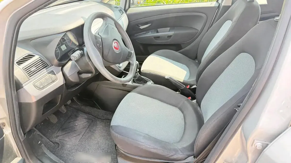 Gebraucht Fiat Punto Evo 69 PS (50 kW) 2011 Silber Kleinwagen