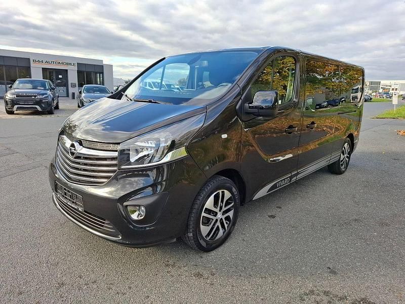 Mitternacht schwarz (mi2) Gebraucht 2018 Opel Vivaro Van | 23.400 € (Teuer) - Bild 1/4