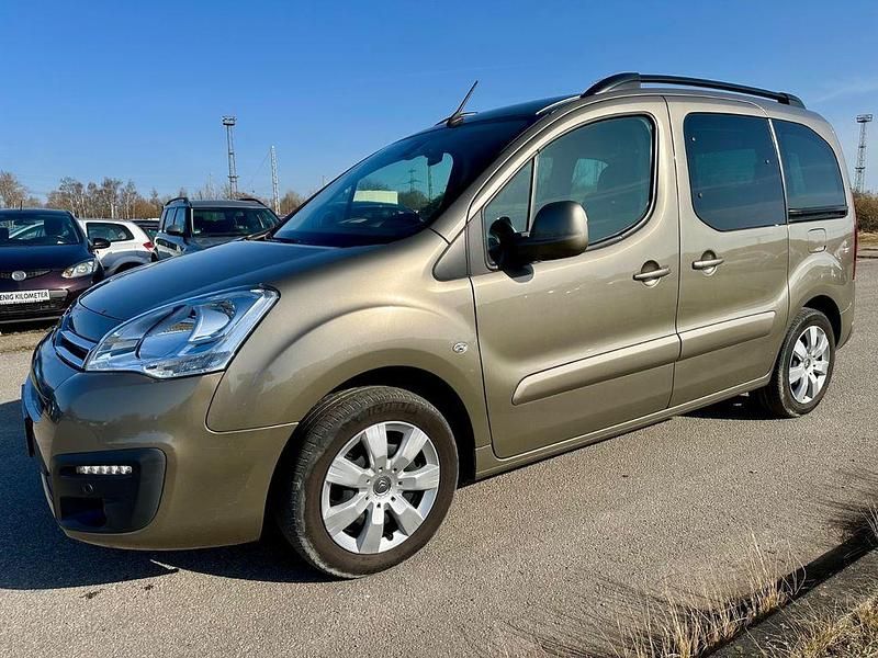 Gebraucht Citroën Berlingo Shine 120 PS (88 kW) 2017 Braun Van / Kleinbus