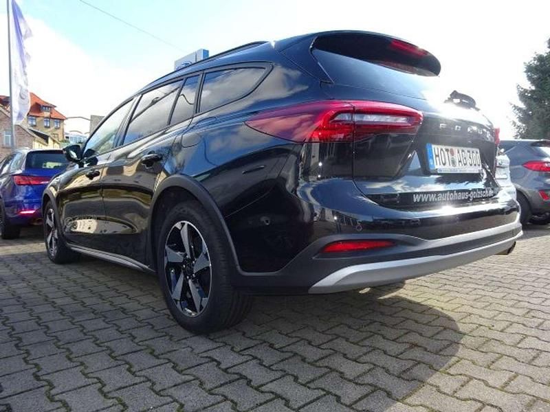 Gebraucht Ford Focus Active X 155 PS (114 kW) 2024 Agate black metallic Kombi