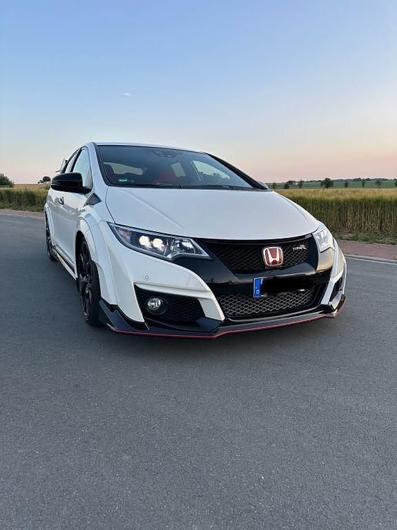 Weiß Gebraucht 2017 Honda Civic Type R GT Limousine | 29.990 € (Guter Preis) - Bild 1/4