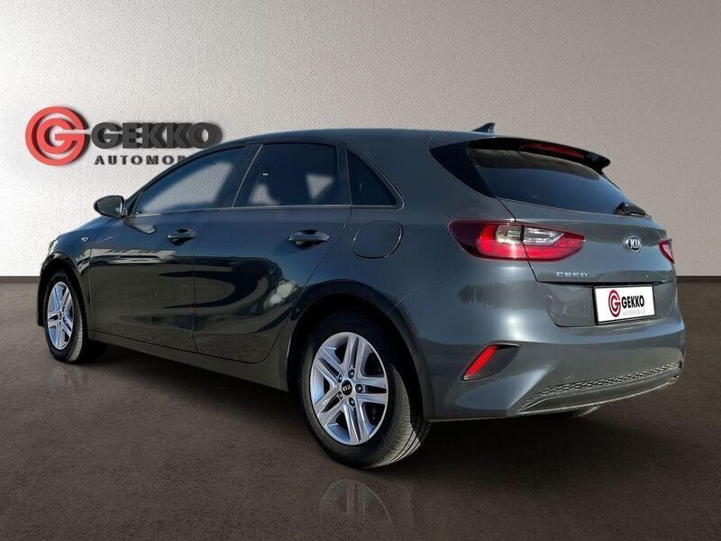 Gebraucht Kia Ceed Active 120 PS (88 kW) 2021 Grau Kleinwagen