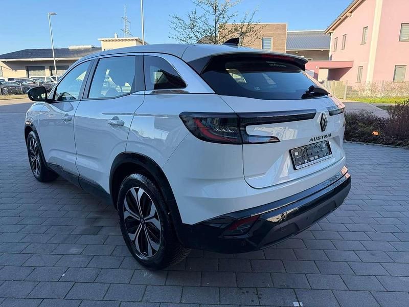 Second-hand Renault Austral Evolution 158 CP (116 kW) 2024 Alb SUV