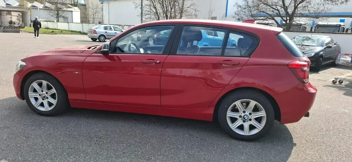 Gebraucht BMW 116 Sport Line 136 PS (100 kW) 2012 Rot Kleinwagen
