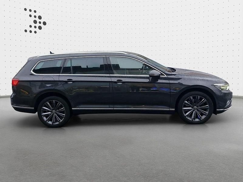 Gebraucht VW Passat Elegance 272 PS (200 kW) 2020 Uranograu Kombi