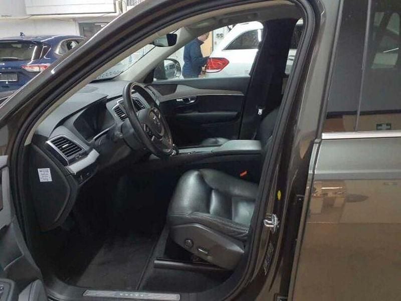 Gebraucht Volvo XC90 Momentum 235 PS (172 kW) 2021 Pine grey metallic SUV