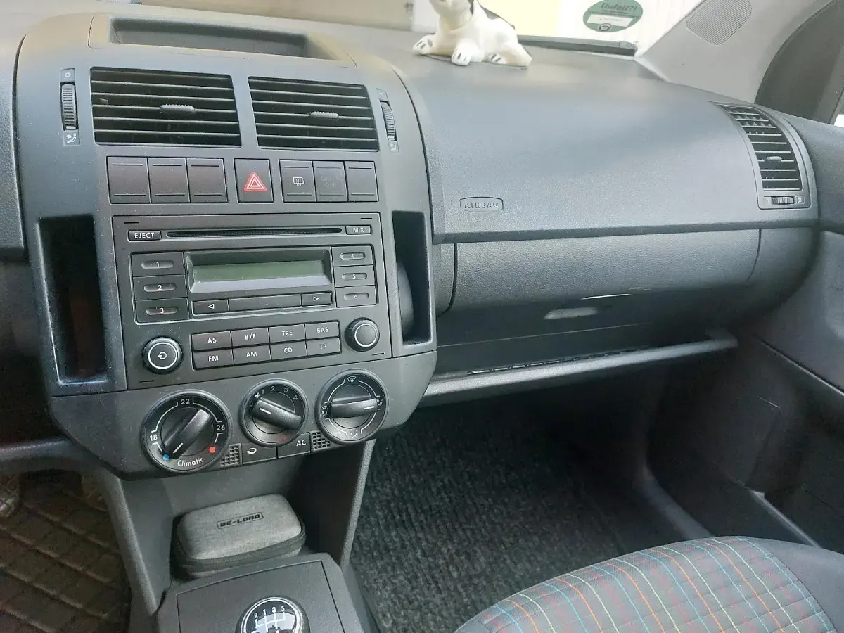 Gebraucht VW Polo 75 PS (55 kW) 2007 Silber Kleinwagen
