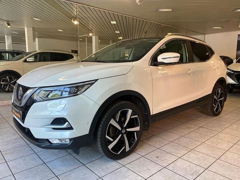 Weiß Gebraucht 2018 Nissan Qashqai Tekna SUV | 19.950 € (Teuer) - Bild 1/4
