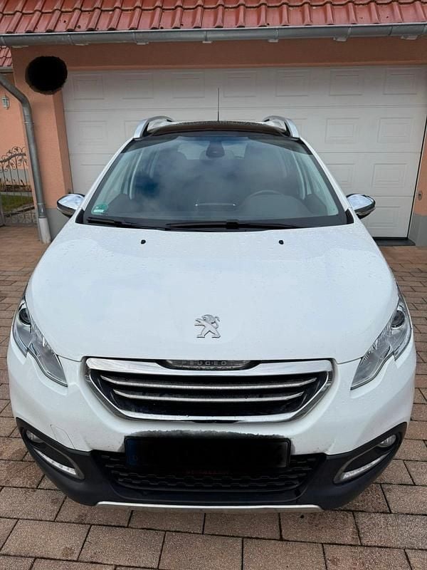 Weiß Gebraucht 2015 Peugeot 2008 SUV | 7.500 € (Guter Preis) - Bild 1/4