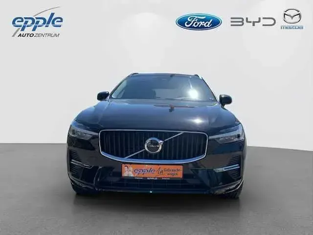Gebraucht Volvo XC60 Core 145 PS (106 kW) 2023 SUV