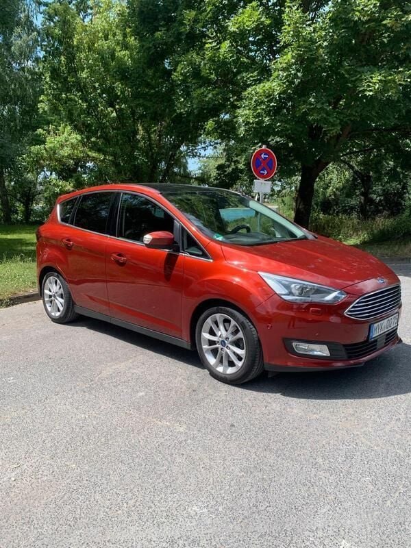Rot Gebraucht 2017 Ford C-MAX Titanium Van / Kleinbus | 10.400 € (Superpreis) - Bild 1/4