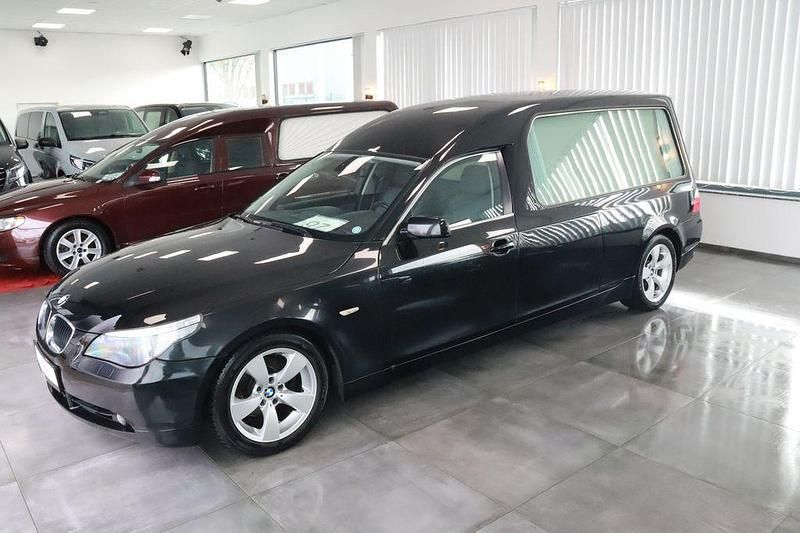 Gebraucht BMW 525 Basis 2004 Schwarz Limousine