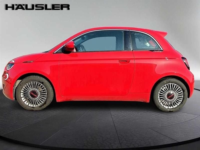 Gebraucht Fiat 500e 86 kW (118 PS) 2023 Rot by (red) Kleinwagen