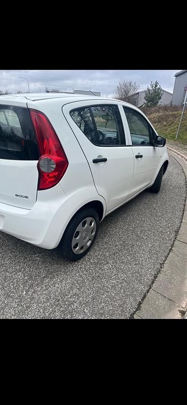 Gebraucht Opel Agila 65 PS (47 kW) 2010 Weiß Kleinwagen