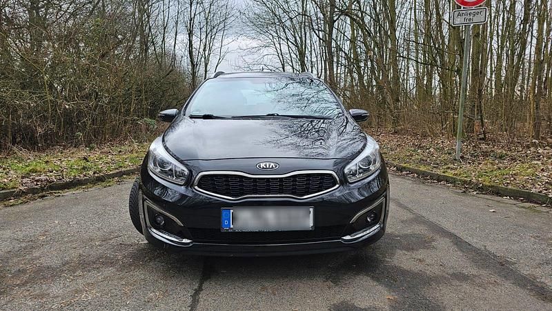Gebraucht Kia Ceed Sportswagon 135 PS (99 kW) 2016 Schwarz Kombi