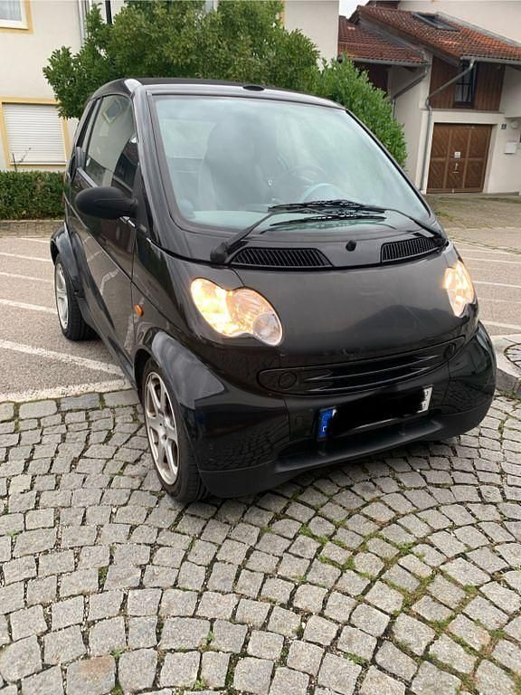Schwarz Gebraucht 2004 Smart ForTwo Cabrio Pure Cabrio | 1.366 € (Fairer Preis) - Bild 1/4