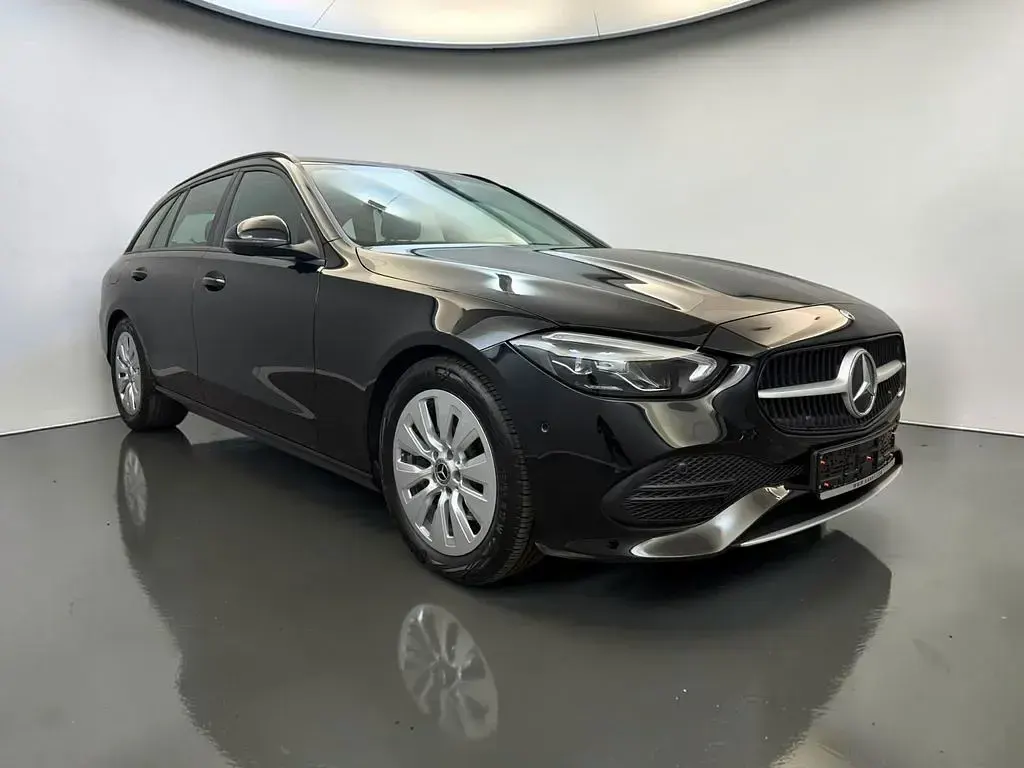 Gebraucht Mercedes 220 200 PS (147 kW) 2023 Schwarz Limousine
