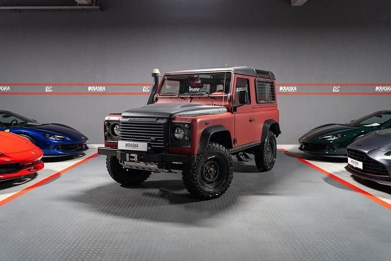 Gebraucht Land Rover Defender 122 PS (89 kW) 2010 Rot Kombi