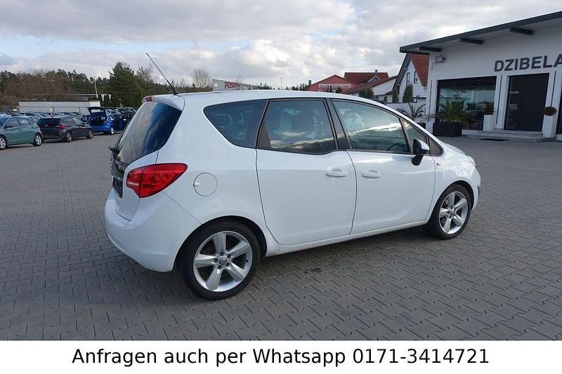 Gebraucht Opel Meriva Design Edition 120 PS (88 kW) 2011 Weiß Van / Kleinbus