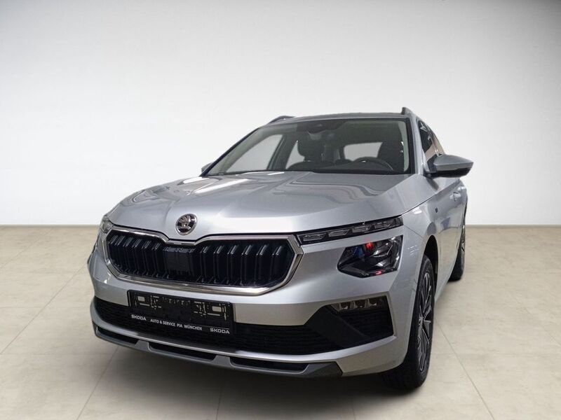 Silber Gebraucht 2024 Skoda Kamiq Selection SUV | 25.950 € - Bild 1/4