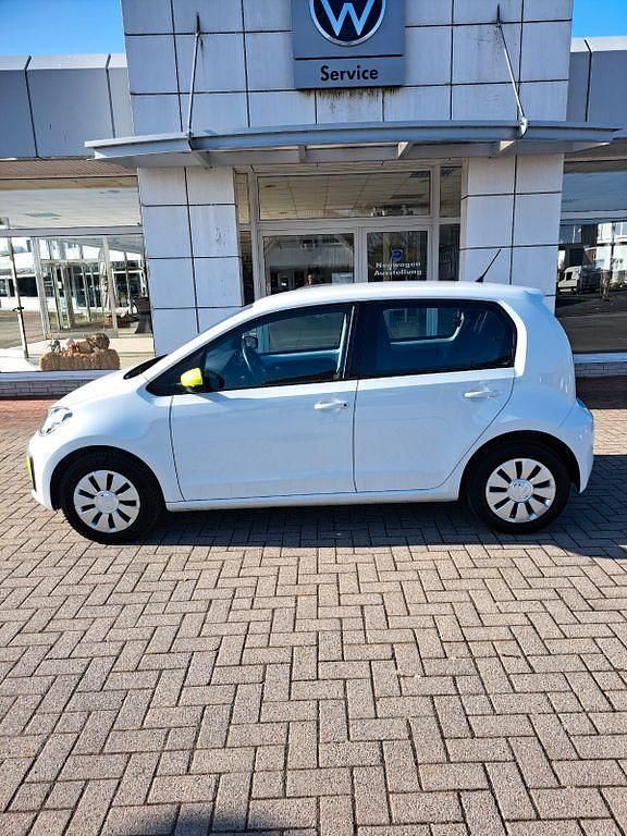 Gebraucht VW up! Move 65 PS (47 kW) 2021 Weiß Kleinwagen