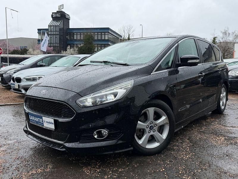 Gebraucht Ford S-MAX ST-Line 179 PS (131 kW) 2018 Schwarz Van / Kleinbus