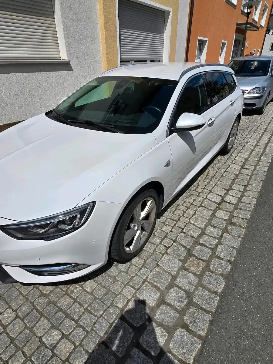 Gebraucht Opel Insignia Business Innovation 209 PS (153 kW) 2018 Weiß Kombi