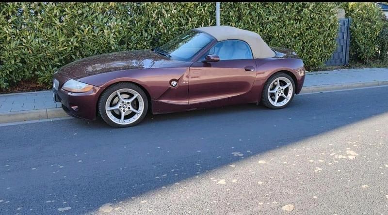 Gebraucht BMW Z4 231 PS (169 kW) 2003 Rot Cabrio