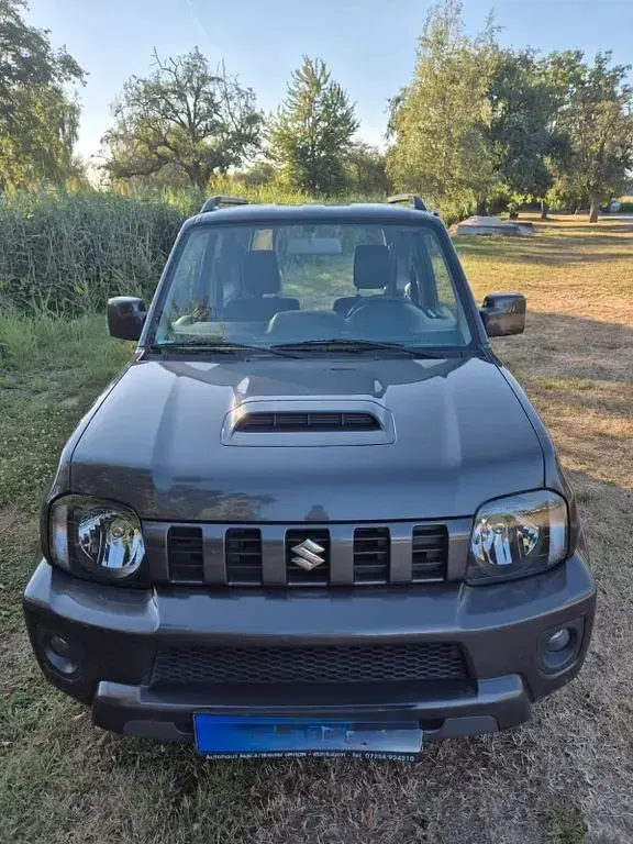 Gebraucht Suzuki Jimny Style 84 PS (61 kW) 2015 Grau SUV