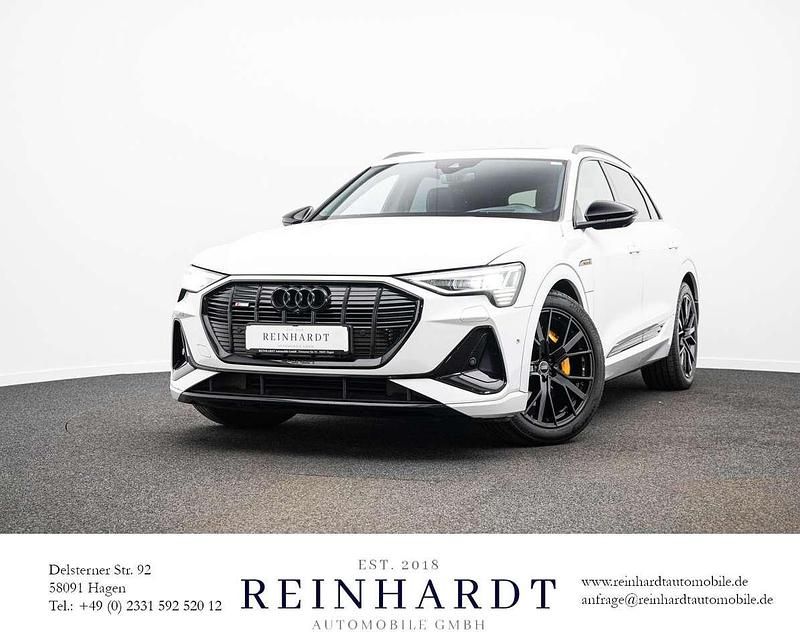 Gletscherweiß metallic Gebraucht 2022 Audi e-tron Black Edition SUV | 40.070 € (Guter Preis) - Bild 1/3