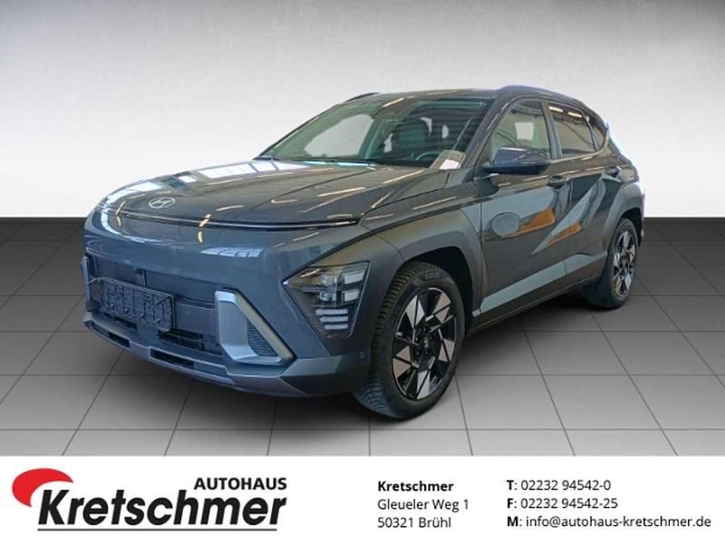 Grau Gebraucht 2024 Hyundai Kona Prime SUV | 31.990 € (Etwas zu teuer) - Bild 1/4