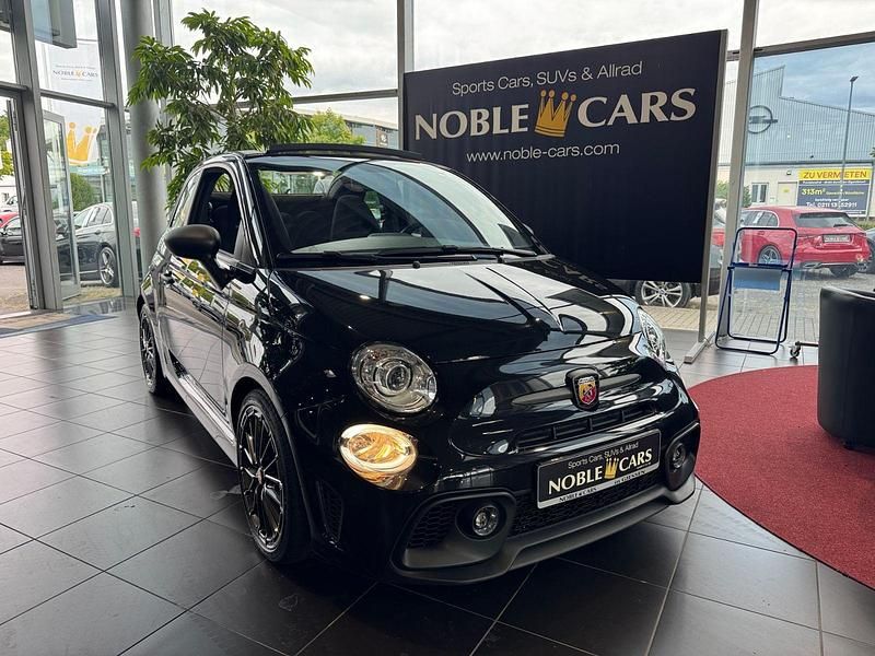 Schwarz Gebraucht 2022 Abarth 595C Competizione Cabrio | 28.990 € (Etwas zu teuer) - Bild 1/4