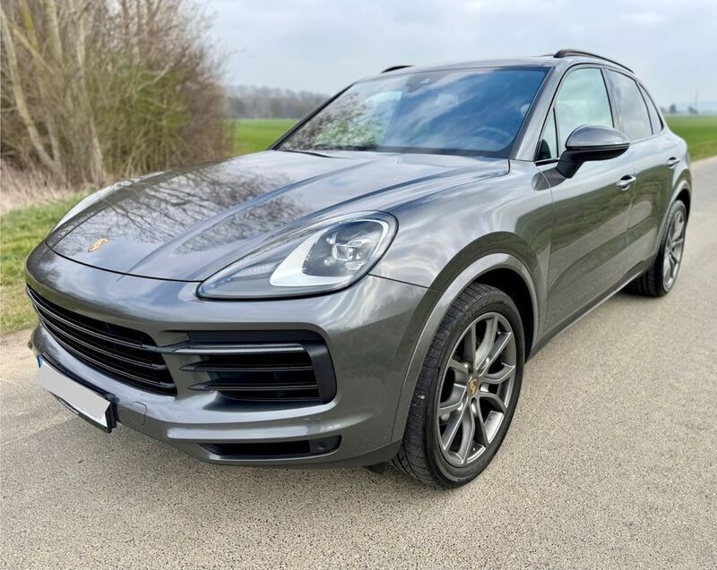 Grau Gebraucht 2020 Porsche Cayenne SUV | 47.800 € (Superpreis) - Bild 1/4