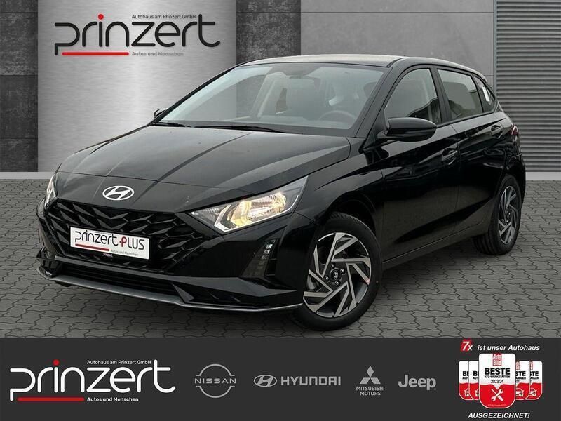 Schwarz Gebraucht 2022 Hyundai i20 Trend Kleinwagen | 21.470 € - Bild 1/4